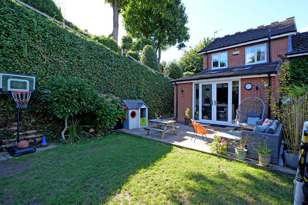 Periwood Drive Millhouses